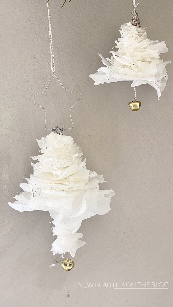 Weihnachtsbaum aus Papier